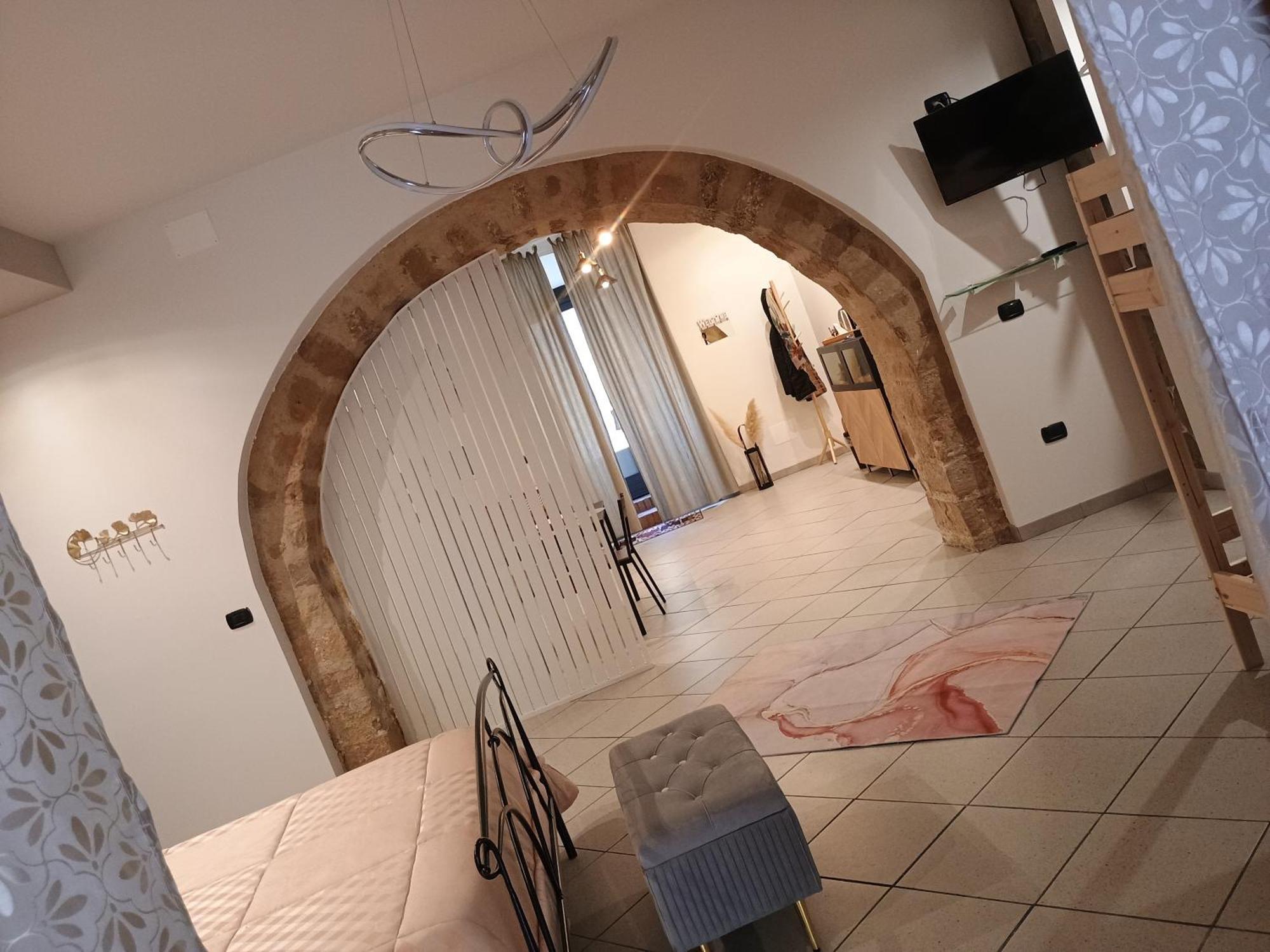 Al Vico Bartoli Suite Room Mazzarino Exterior foto